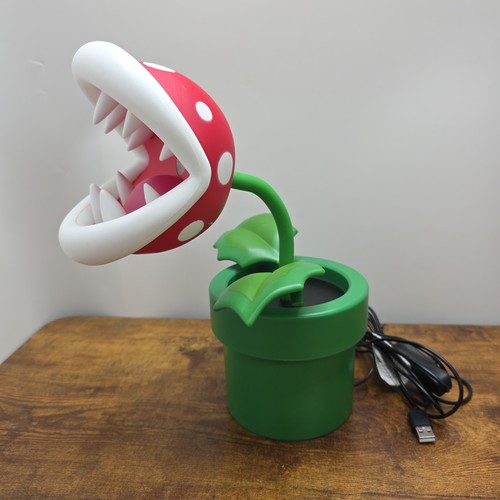 Super mario piranha - piranha, desk