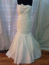 Wedding dress size 16 ivory