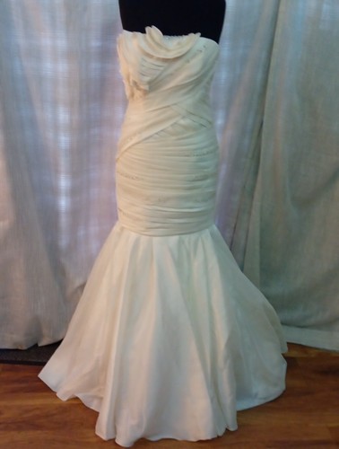 Wedding dress size - 16, ivory