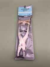 Vintage Maun Industries Hole