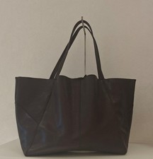ZARA BNWT 2025. CHOCOLATE BROWN LEATHER MAXI TOTE BAG POCKET. 6044/610/721