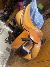 Tan Crosby Centennial med/wide Jump Saddle 17”