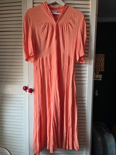 Vintage revival socialite - vintage,