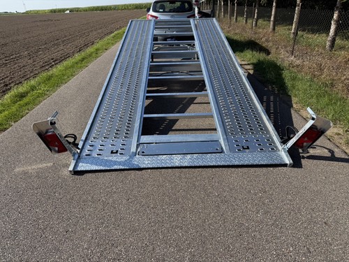 Two axle 2700kg beavertail - two,