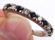 18ct white gold sapphire