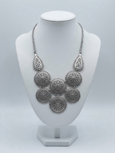 Stella dot medina medallion - &,
