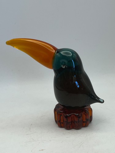 Vintage toucan art - art, amber