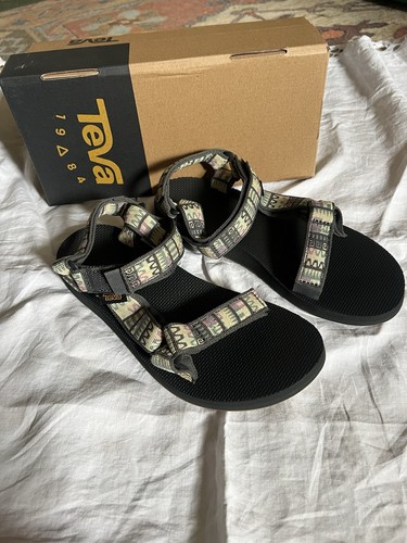 New ladies teva - new, size