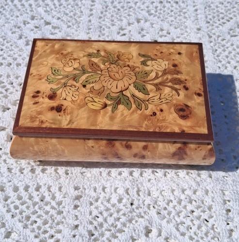 Vintage wooden sorrento inlaid - vintage,