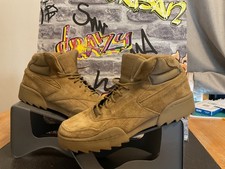 Reebok Walking Hiking  Boots Brown Suede Water resistant insulated uk10.5?