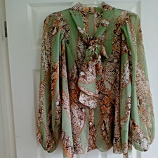 Balloon Sleeve Pussy Bow Swing Style Blouse (One Size) Fits up to Size 20