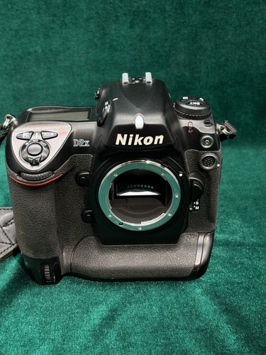 Nikon d2x 4mp digital slr - d2x,