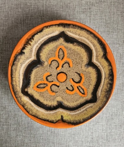 Signed 1970s studio - signed, pottery