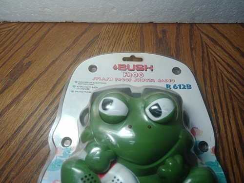 Bush green frog shaped - bush,