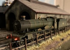Hornby R2404 BR Green 4-6-0