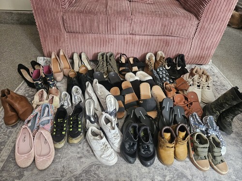 Large mixed shoe bundle nike - large,