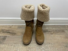 ECCO suede boots heel 7cm size 35 tan colour latex sole good condition