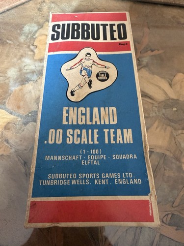 Vintage subbuteo england team - subbuteo,