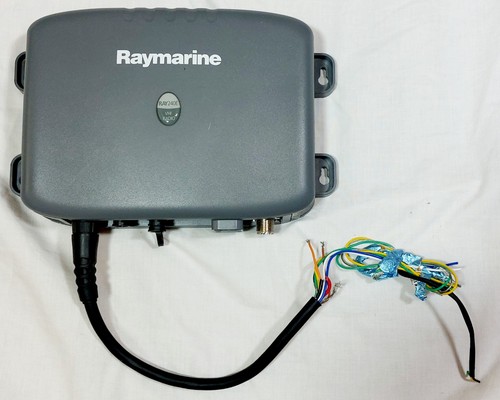 Raymarine ray240e vhf radio - raymarine,
