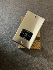 LAP Dual Voltage Shaver Socket