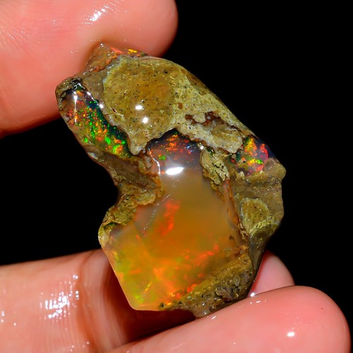 Natural oil rough - 22, carat