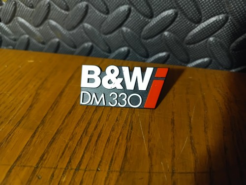 Bowers wilkins dm330i badge - &,