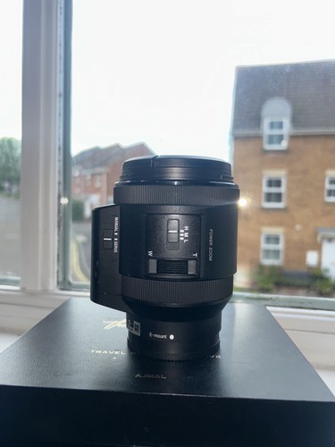 Sony 200mm 6 - f3.5-6.3, oss