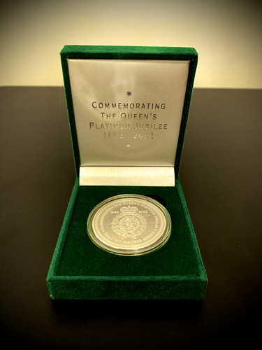 Queen elizabeth platinum - queen, ii