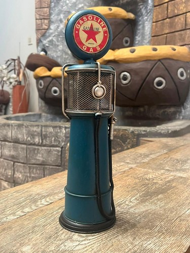 Vintage 1950s american petrol - american,