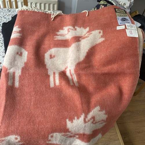 Vintage pure new wool - new,