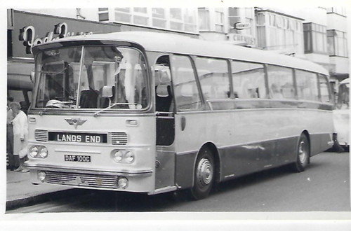 Bus photo daf100c hawkey s - bus, hawkey's