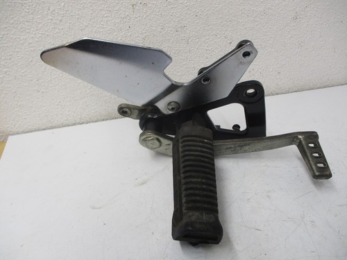 Foot pegs front right brake - +,