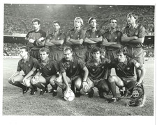BARCELONA - 1987 Team - 10 x 8 Original Press Photograph [Lineker & Hughes]