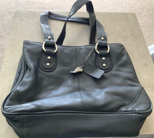 Clarks bag leather navy two