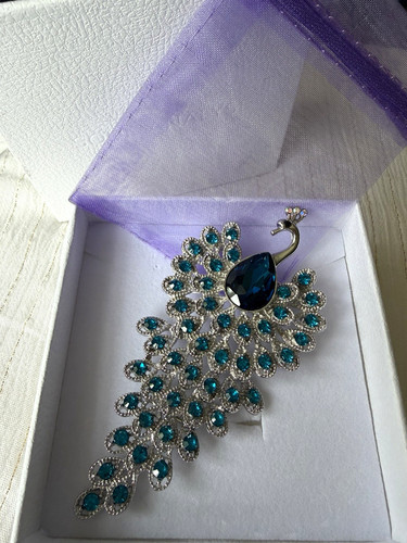 Peacock brooch pin silver tone - pin,