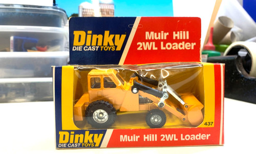 Dinky farm 437 - dinky.1:43.farm.437., muir