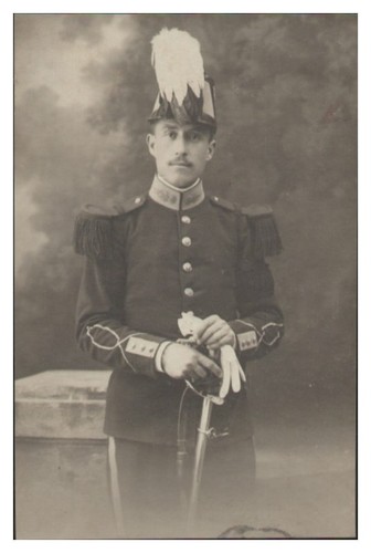 Xx2646 soldier with - xx2646/soldier,