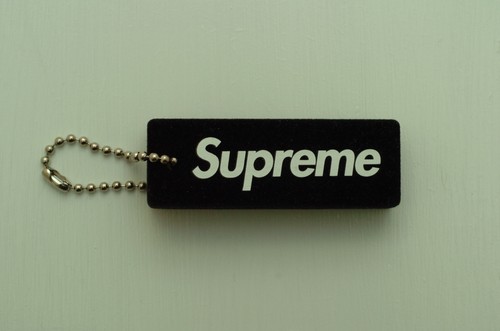 Supreme felt puffy - felt, keychain
