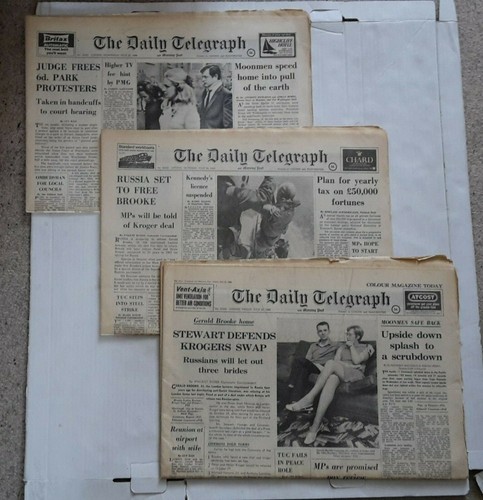 Daily telegraph newspapers - x,