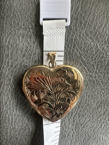 Large vintage 9ct gold - large,