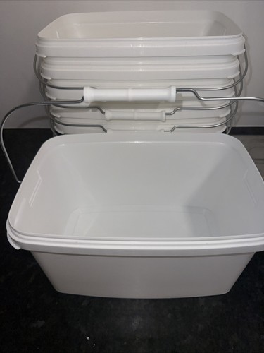 Litres white plastic - 6,