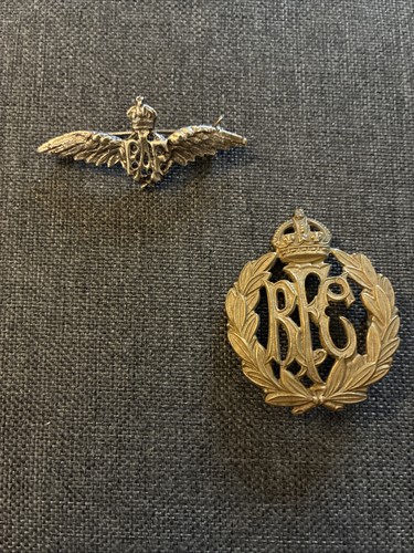 Royal flying corps badge raf - flying,