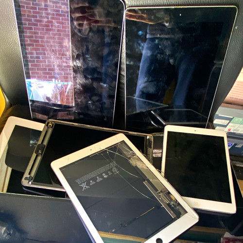 Apple ipad tablet - tablet, job