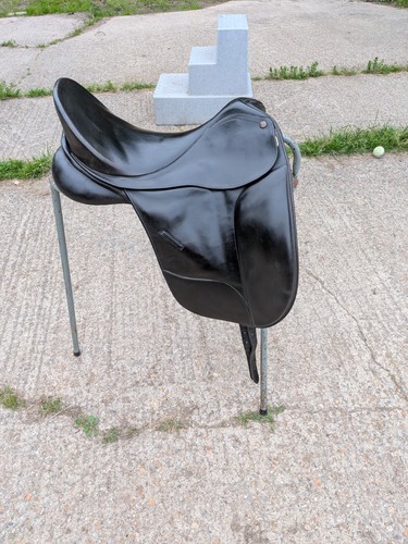 Black bates isobel - black,