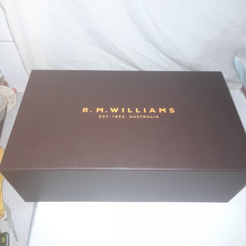 Williams empty boot - boot, shoe
