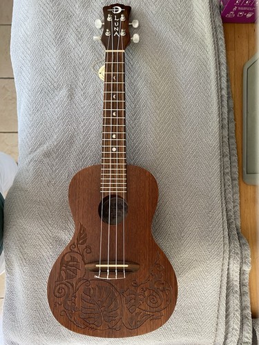 Luna uke mah - mah, ukelele