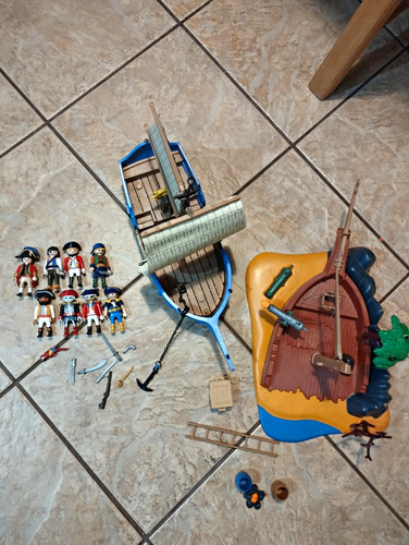 Playmobil pirates bundle boat