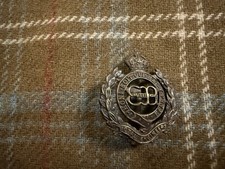 Vintage British Army Cap Badge