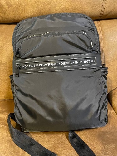 Diesel logo zip backpack - zip,