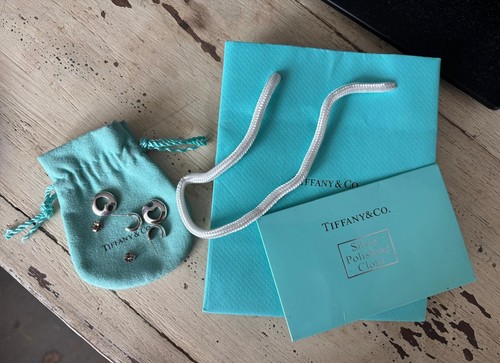 Tiffany stencil cut out - &,
